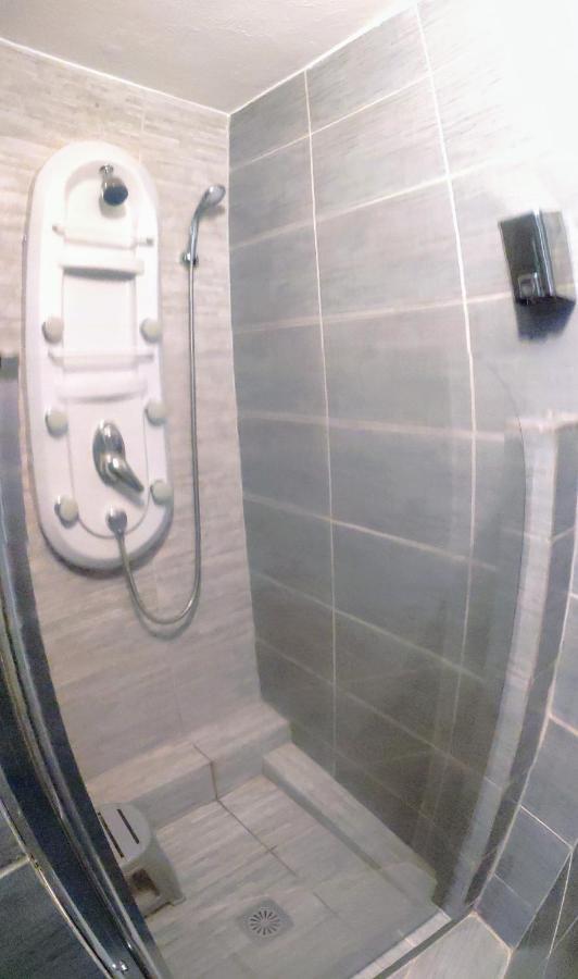 Prima Lodging - Standard Apartment Tesalonika Bagian luar foto